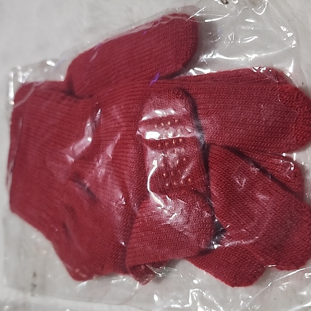 NEW IN PACKAGES  LADIES  GLOVES. - Picture 4 of 4